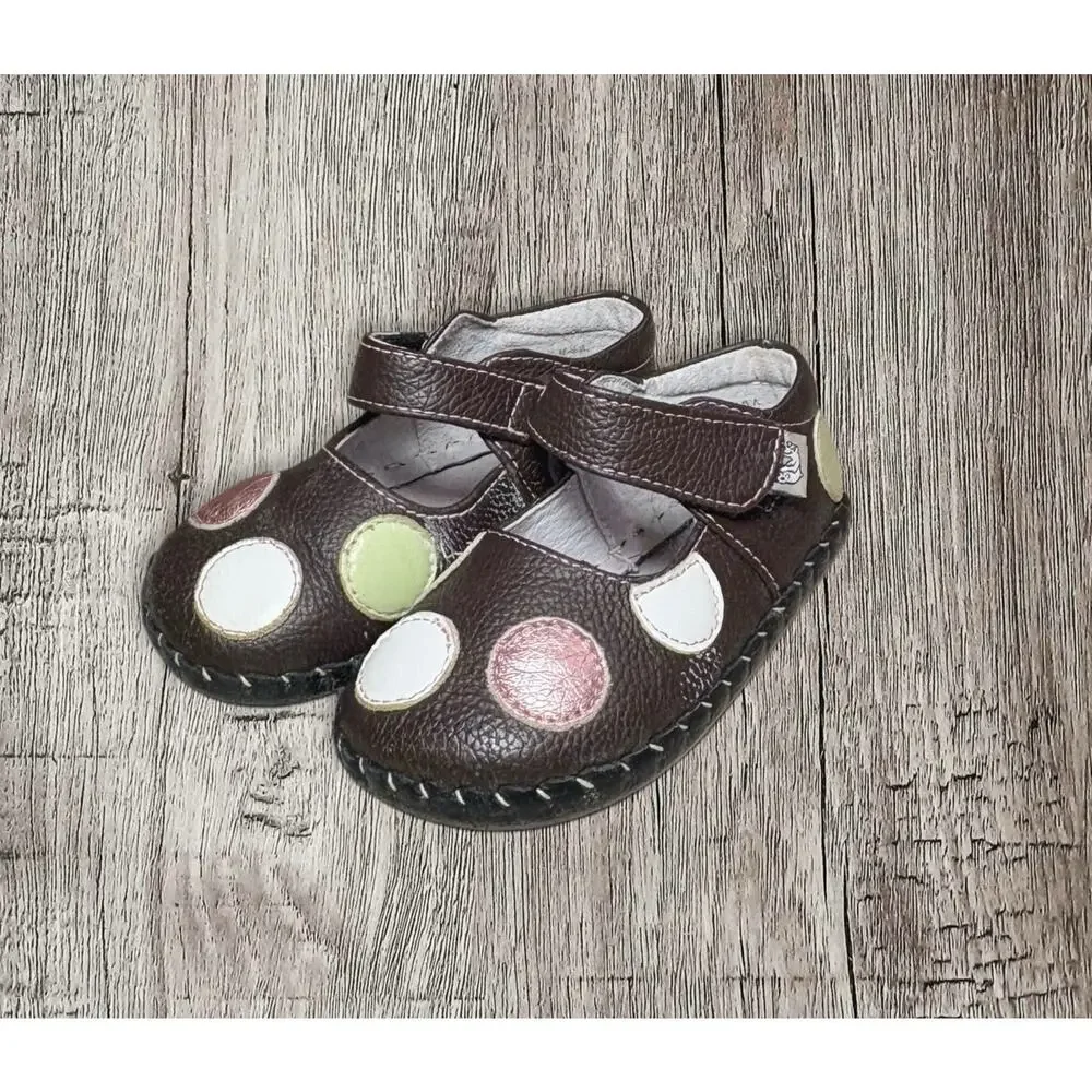 Pediped baby brown polka dot shoes. Size 12-18‎ month